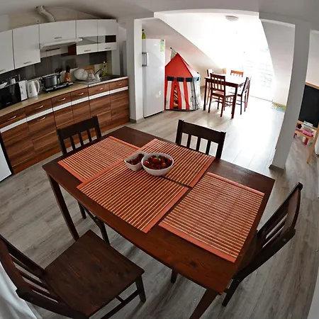 Séjour chez l'habitant Goscinne Coloseum *