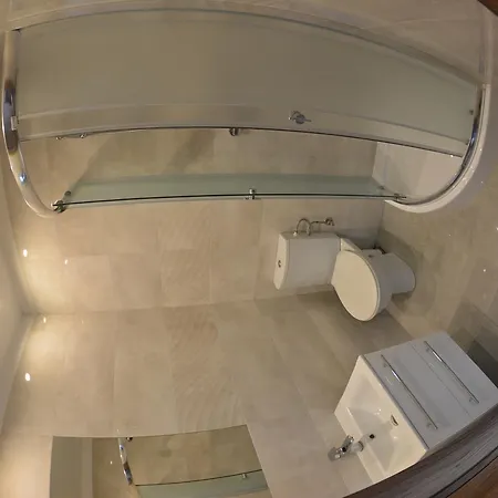 Séjour chez l'habitant Goscinne Coloseum *