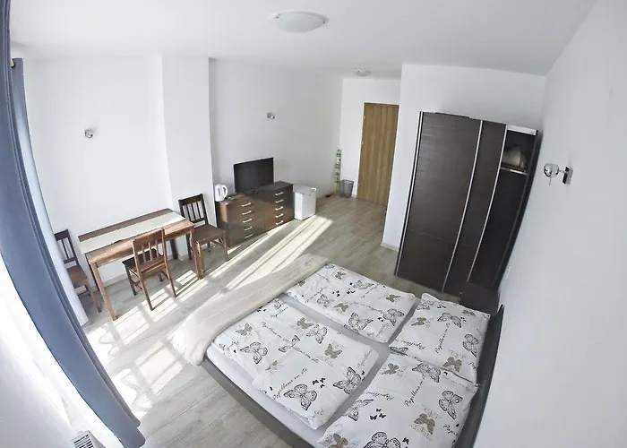 Goscinne Coloseum Homestay szállás *